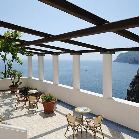La Locanda Del Fiordo Furore Bagian luar foto