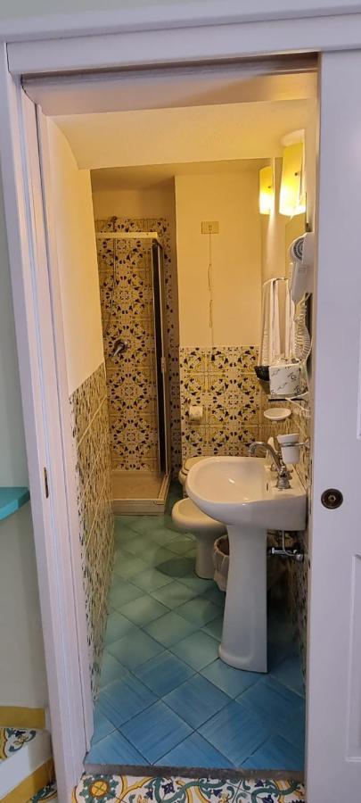 La Locanda Del Fiordo Furore Bagian luar foto