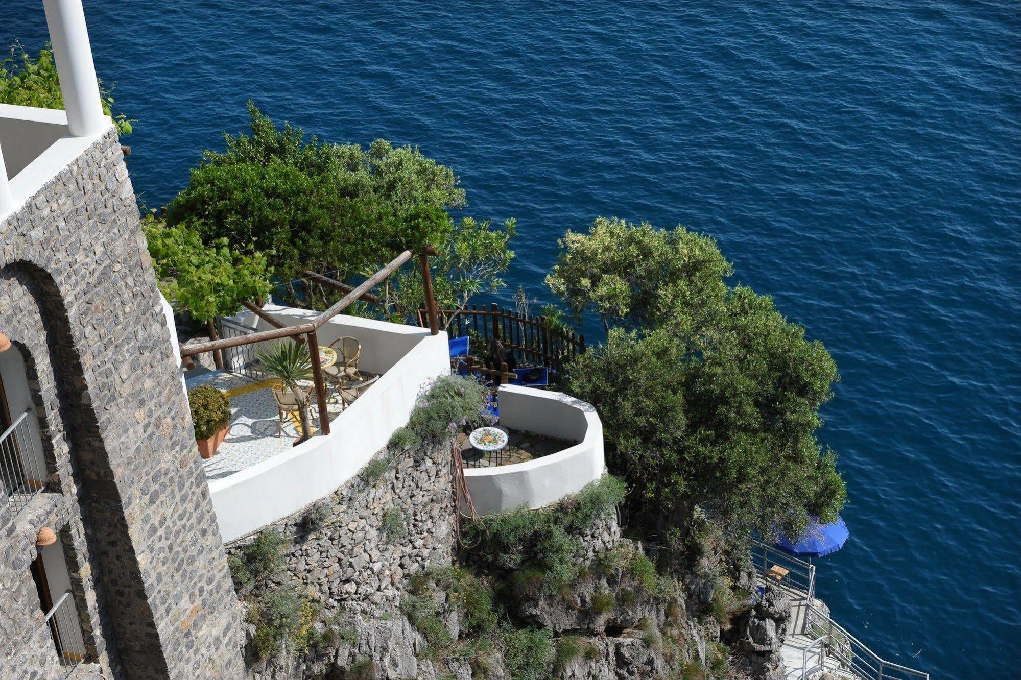 La Locanda Del Fiordo Furore Bagian luar foto