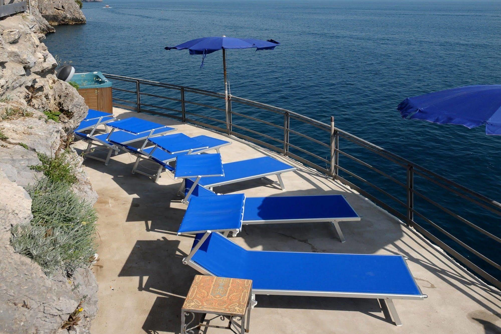 La Locanda Del Fiordo Furore Bagian luar foto